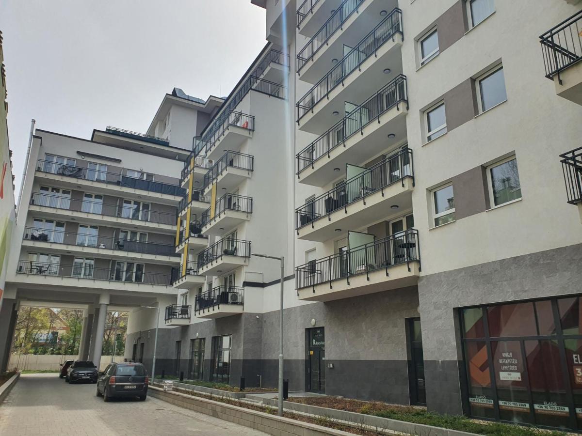 Park West Apartment - Free Parking Будапеща Екстериор снимка