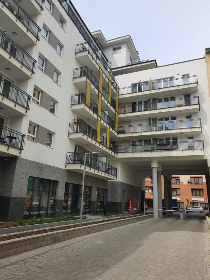 Park West Apartment - Free Parking Будапеща Екстериор снимка