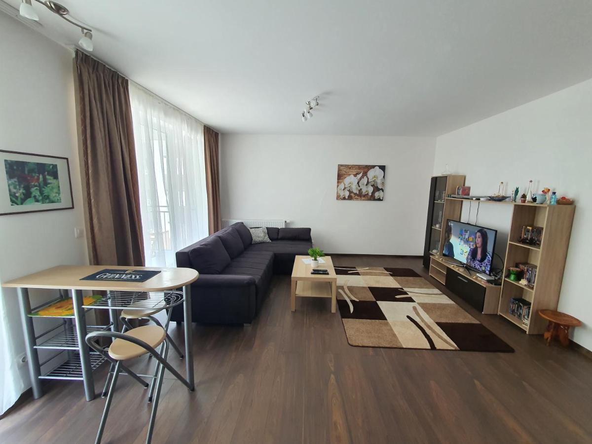 Park West Apartment - Free Parking Будапеща Екстериор снимка