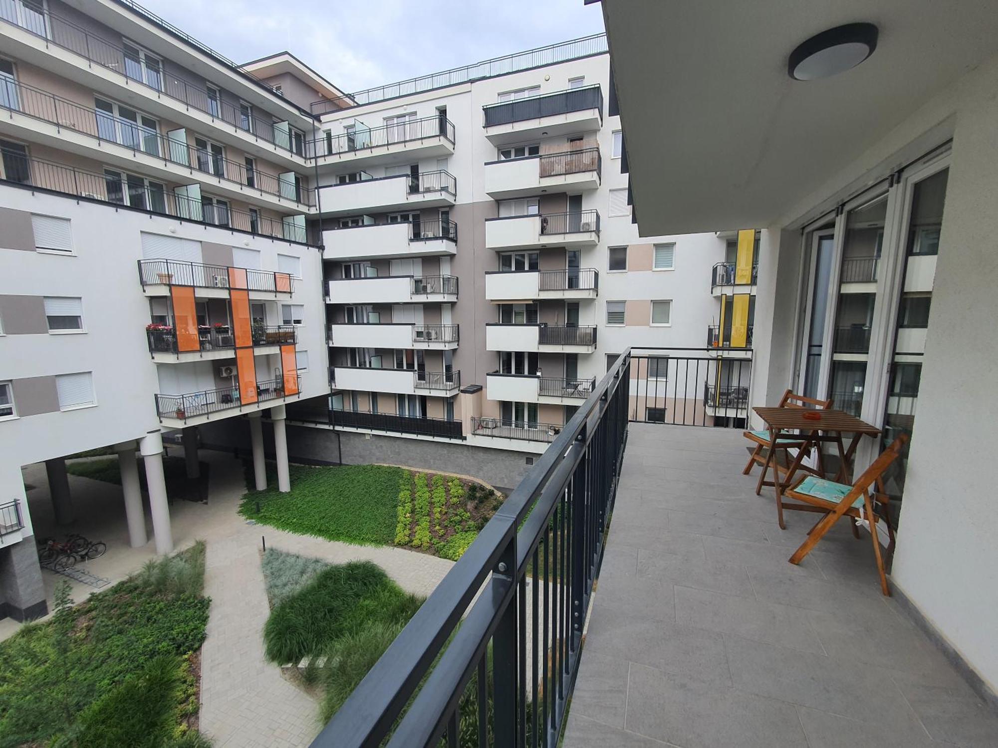 Park West Apartment - Free Parking Будапеща Екстериор снимка