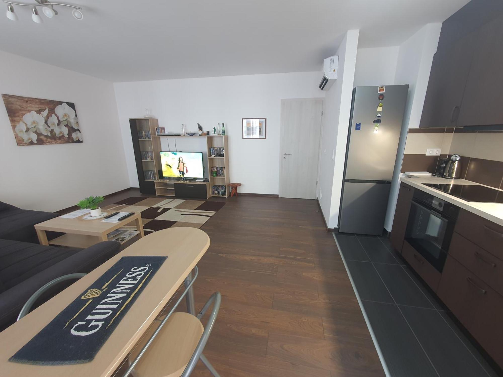 Park West Apartment - Free Parking Будапеща Екстериор снимка